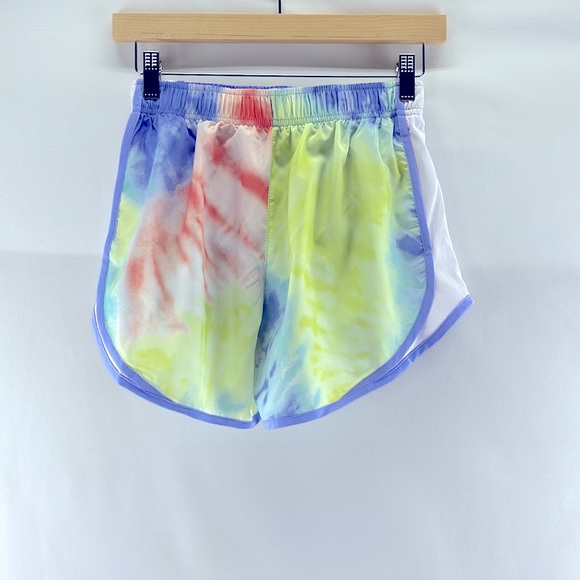 Nike Tie Dyed Active Shorts - Picture 2 of 9